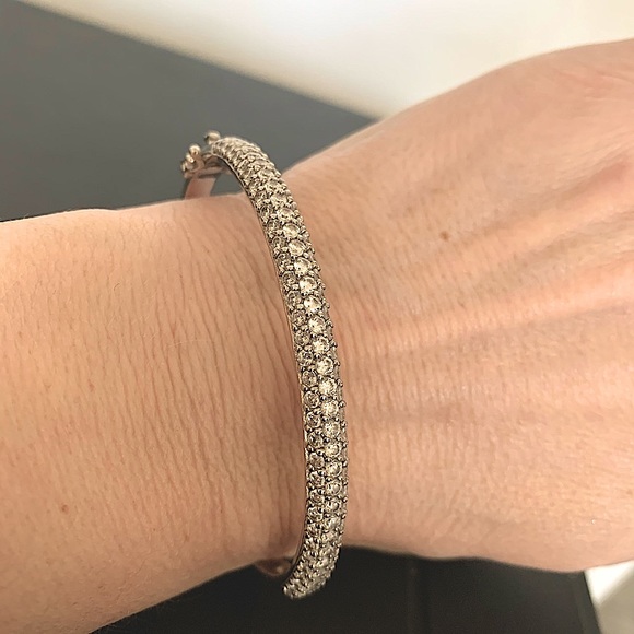 SILVER RHINESTONE BANGLE BRACELET - Picture 3 of 5